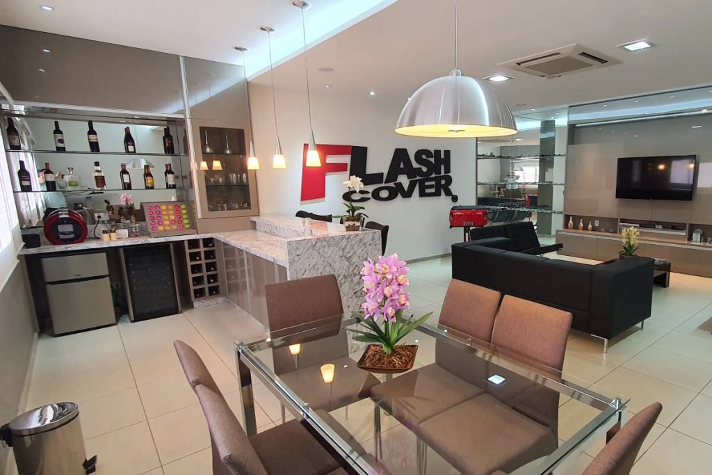 sala dos clientes da flash cover